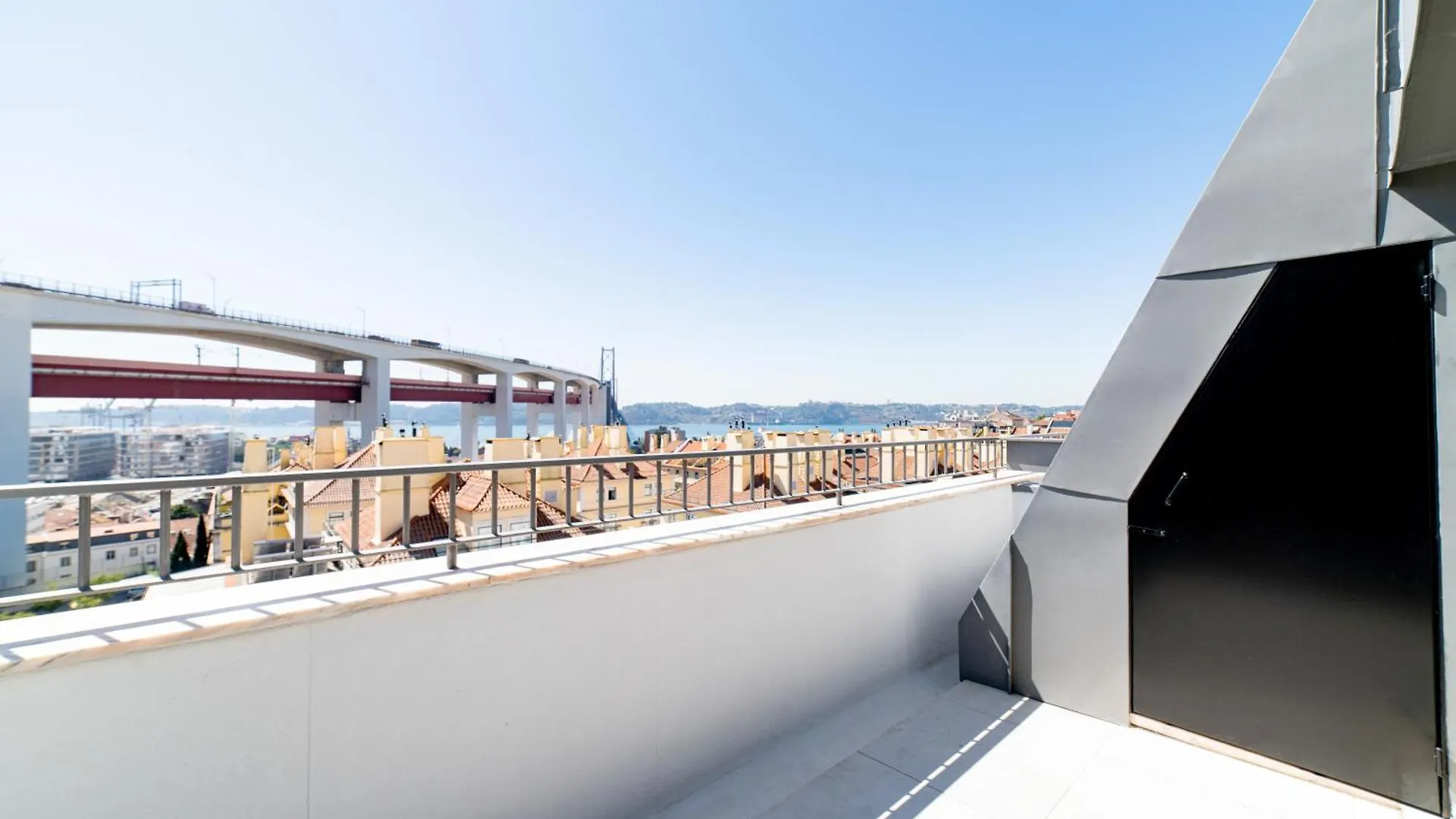 Apartament Lusiadas 53 5 D - Beautiful River View Lizbona